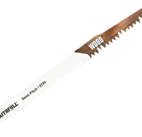 Wood-cutting reciprocating saw blade with coarse teeth and “WOOD” marking, designed for fast cutting in timber and wooden materials.