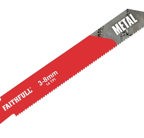 Faithfull metal cutting reciprocating saw blade with 3.8 millimeter teeth. The blade is designed for efficient metal cutting.